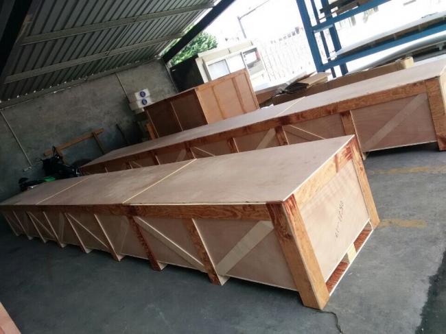 Package of pressure vessels